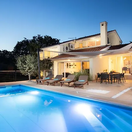 Vila Morcic With A Sea View - *